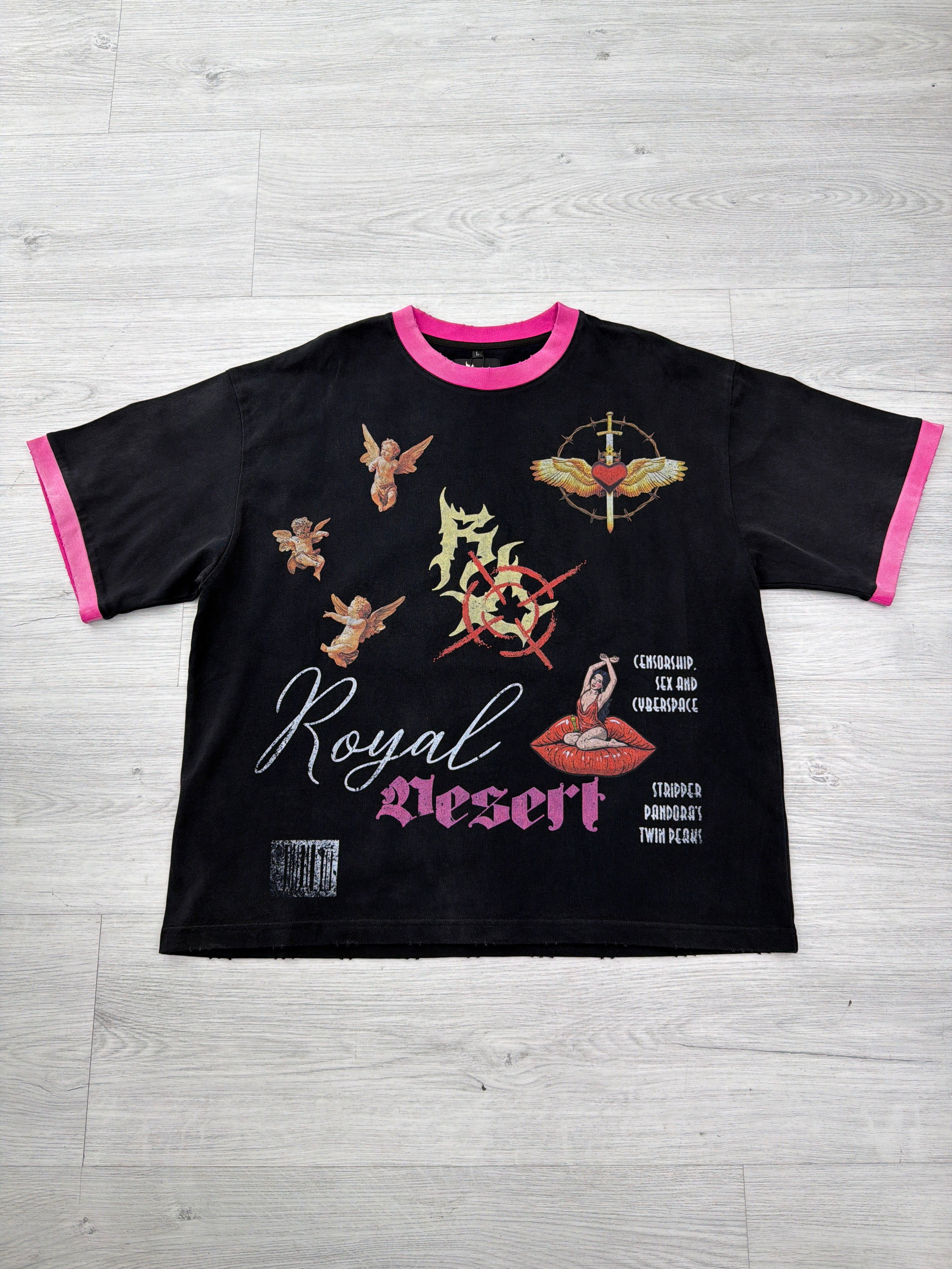 Royal Desert black and pink tee