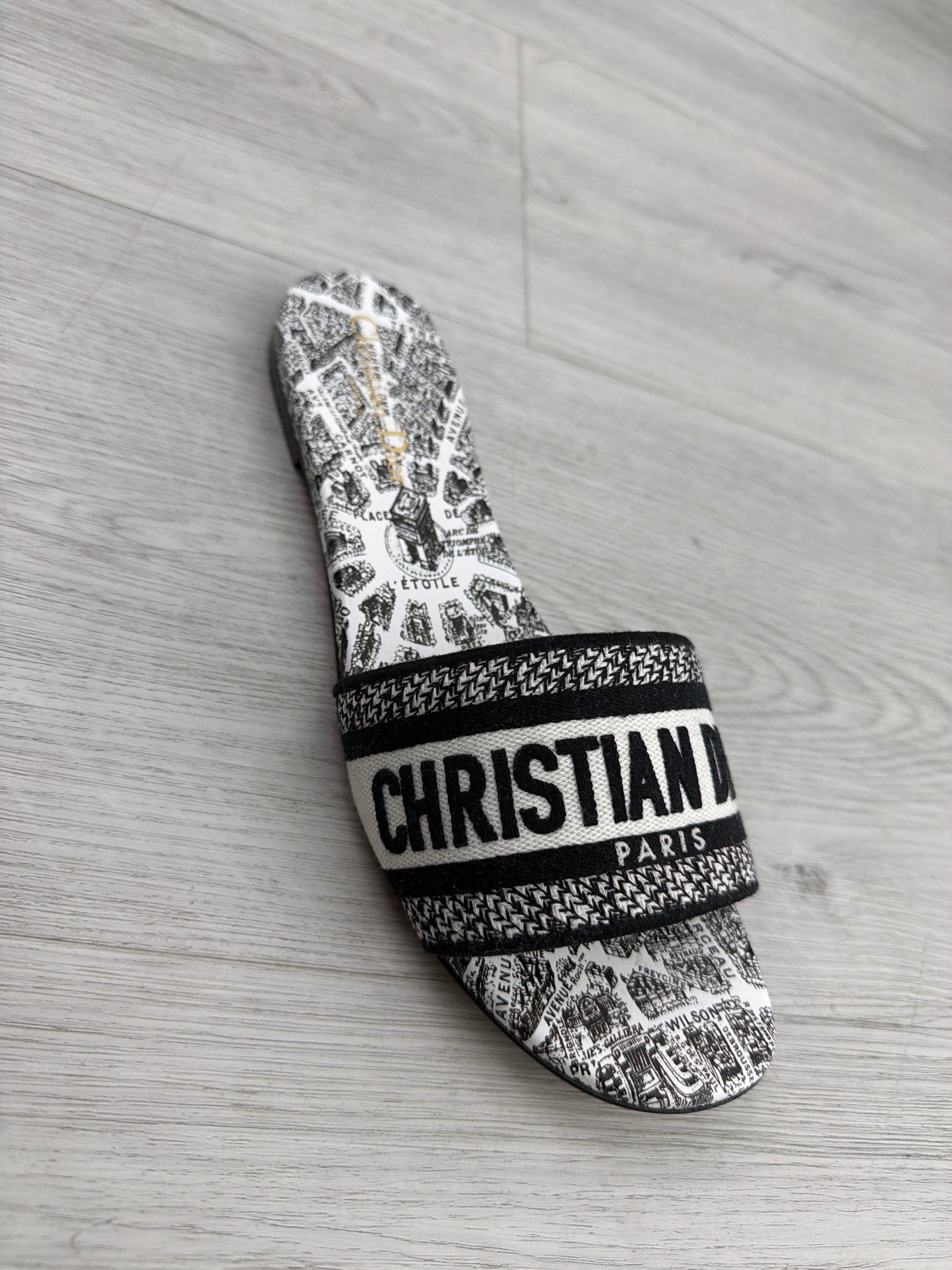 Dior Sandal White/Black