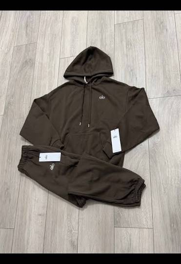 Alo brown pull over set
